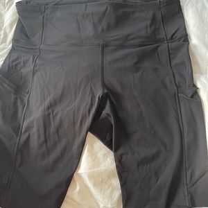 Lululemon fast and free biker shorts 10”